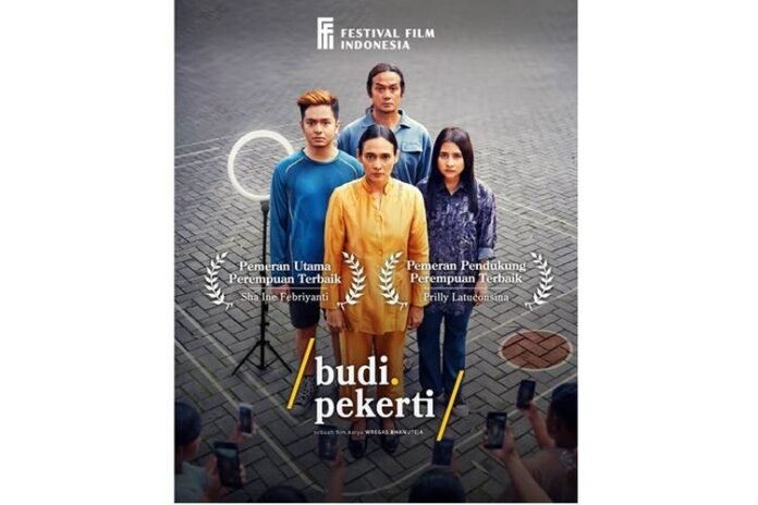 Film Budi Pekerti 2023 karya Wregas Bhanuteja yang menceritakan kehidupan seorang guru setelah video viral di media sosial